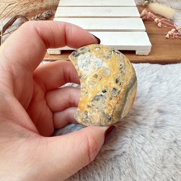 Beautiful Crazy Lace Agate Moon - Picture 4 of 5